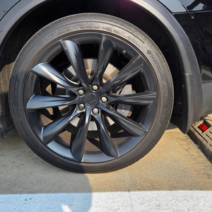 모델x 22인치 순정 블랙오닉스 휠 + 한국타이어 ion as