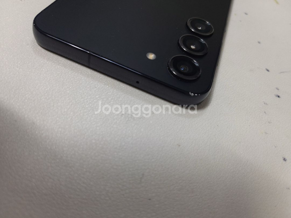 갤럭시s23플러스 512기가 블랙 잔상 없어요--3