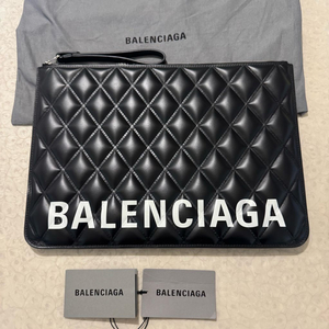 (새상품급) 발렌시아가 퀄팅 레더 클러치 블랙