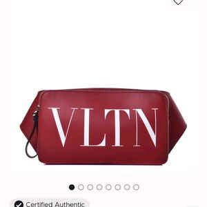 정품 발렌티노vltn벨트백레드 팝니다