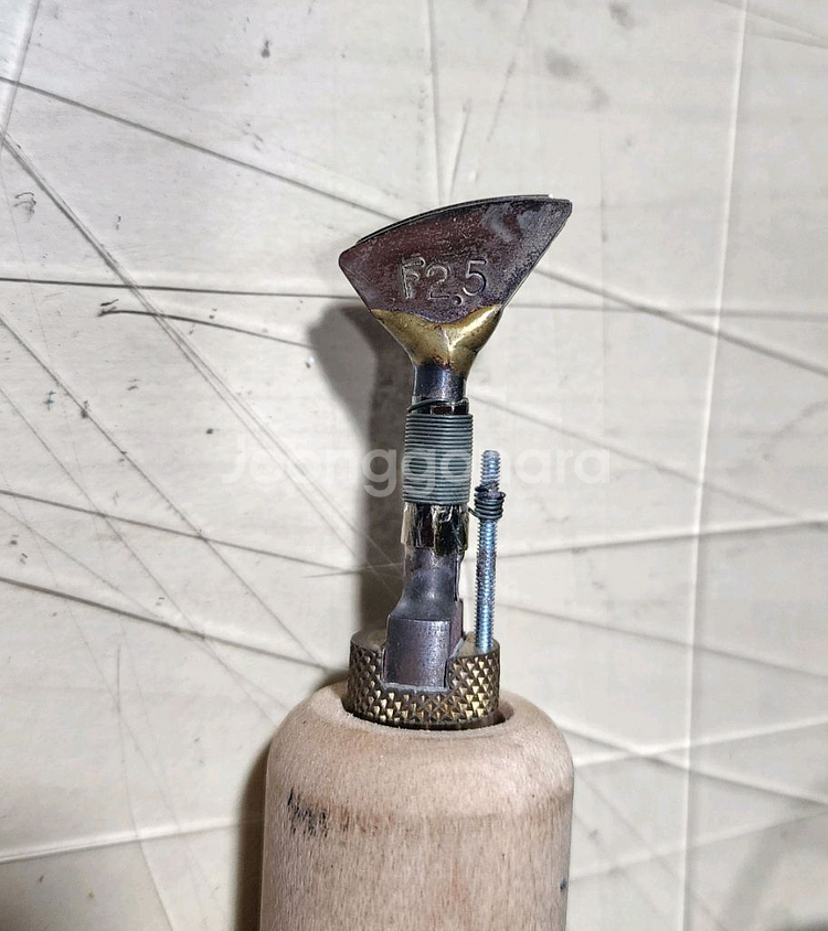 가죽공예 피스타 크리저 1구 판매합니다--1