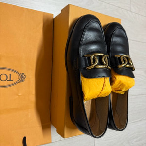 토즈 로퍼 여성 38.5 (250추천)