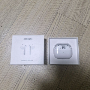 갤럭시 버즈3 화이트