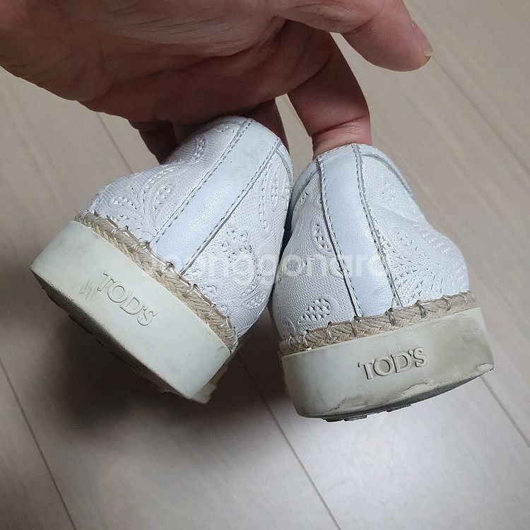 Tods 흰색 플라워 여성 에스파듀 토즈 슬립온 백화점구매--2