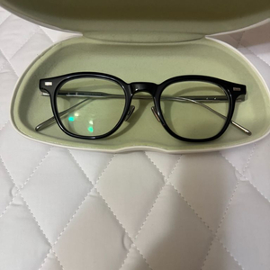 젠틀몬스터 롭01