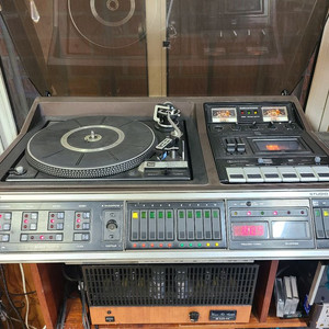 그룬딕 스테디움 RPC650TP 턴테이블