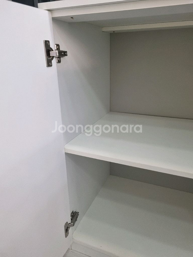 쿠사마 유우야 원룸 수납장--3