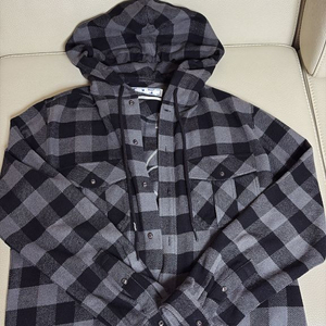오프화이트 체크 후드셔츠