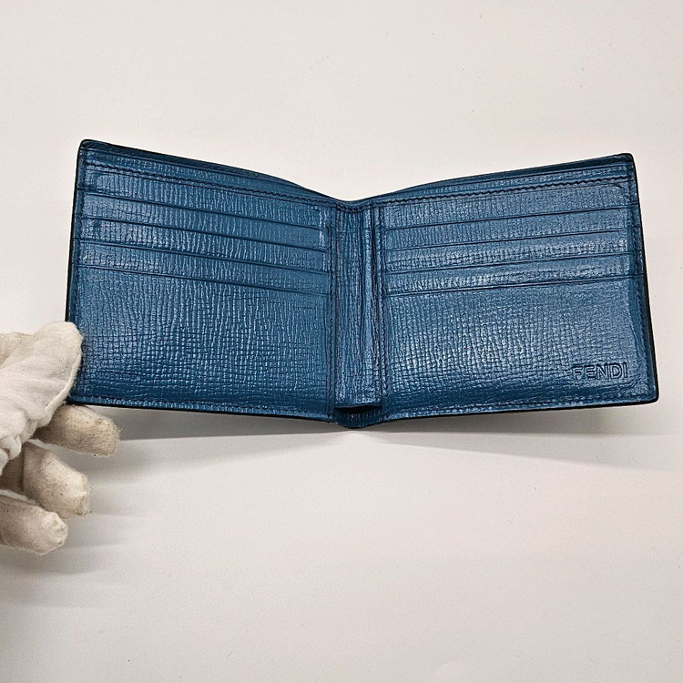 정품 펜디 PVC 레더 반지갑--7
