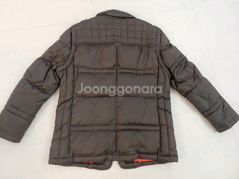 잭니클라우스 구스패딩--1