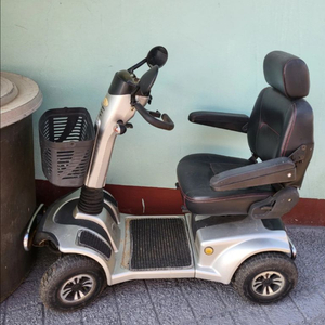 전동스쿠터 노인스쿠터