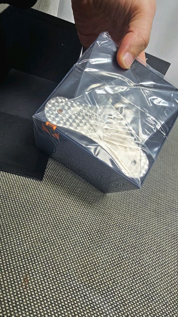 테그호이이 링크 크로노 + 스위스 큐빅와치 와인더 세트 이미지