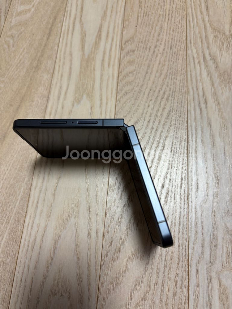 정상해지완료된 제트플립7 512기가 팔아요--1