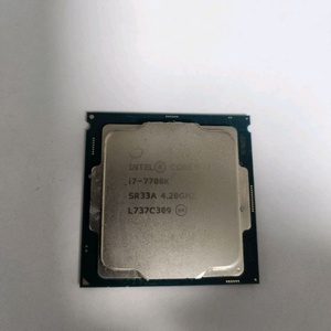 인텔 i7-7700k CPU 이미지