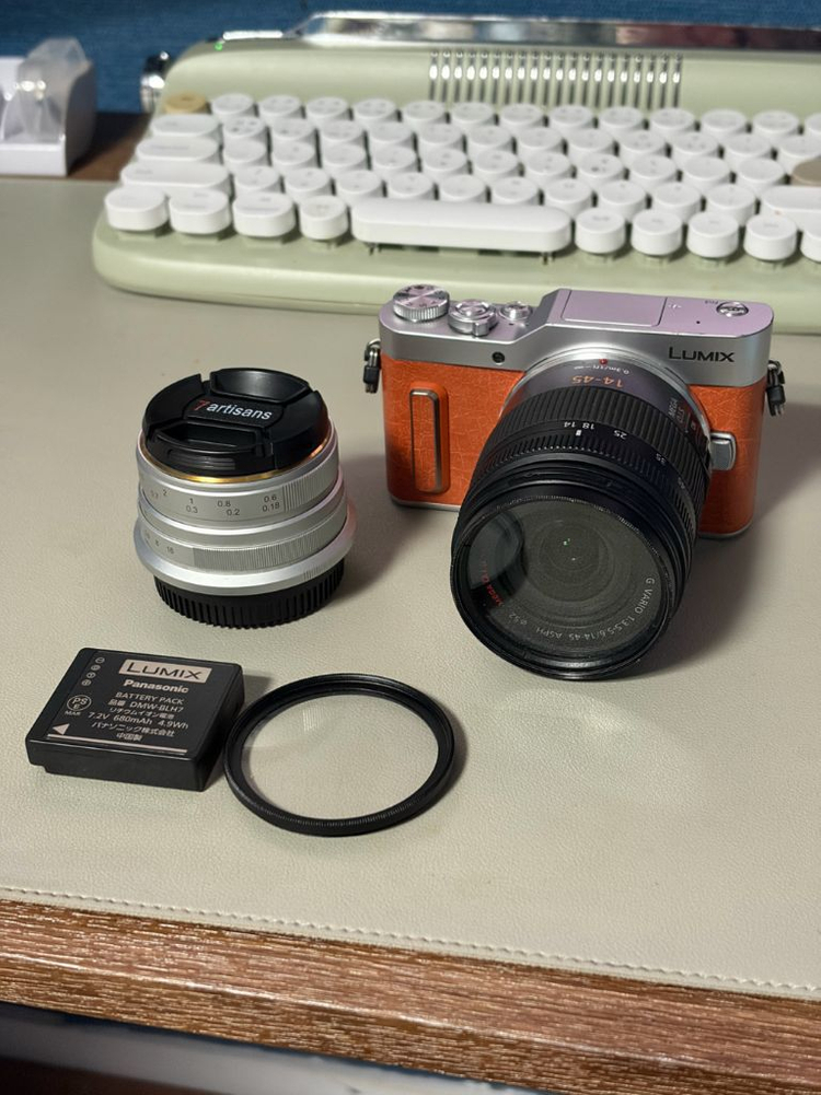 루믹스 GF10 + 14-45mm 렌즈 + 7artisans 렌즈 이미지