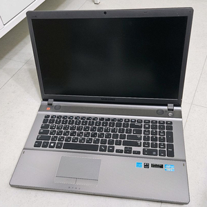 삼성17인치 NT550P7C-S58 외관깨끗,배터리방전(수원 13만)