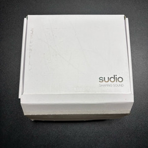 [미개봉] 수디오 k2 sudio 노이즈 칸슬링 무선 블루투스 헤드셋