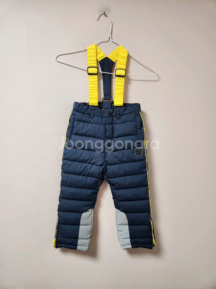 110사이즈 웰튼 네이비색 노랑 멜빵 스키복 하의 바지--0