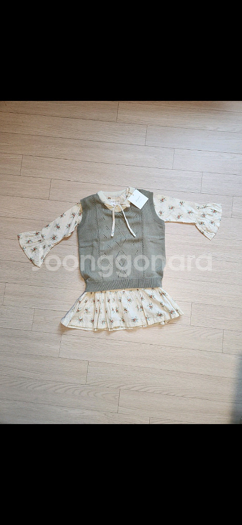 버리닛쁘띠 고급스럽고 따뜻하게 입기 좋은 니트 베스트 8A 사이즈 새상품--2