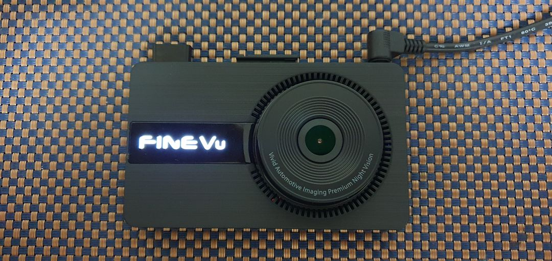 파인뷰 X1200 Power 블랙박스 이미지