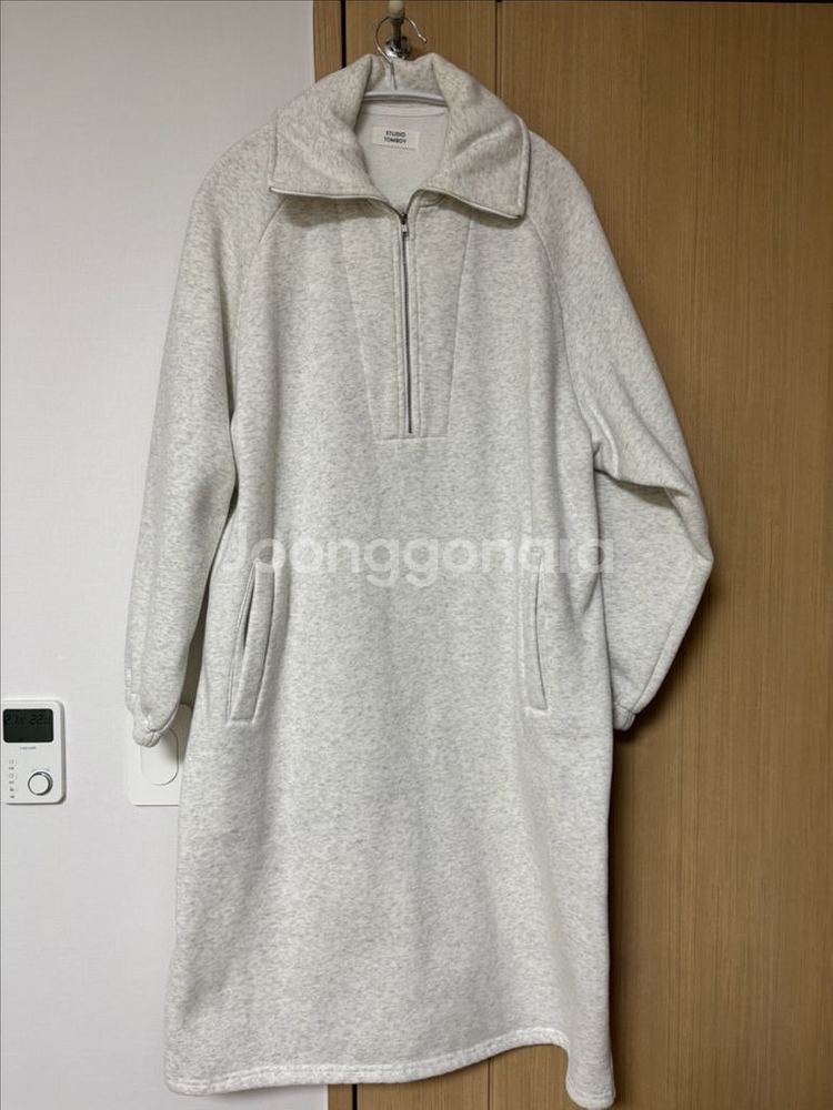 스튜디오 톰보이 반집업 기모 롱 원피스--0