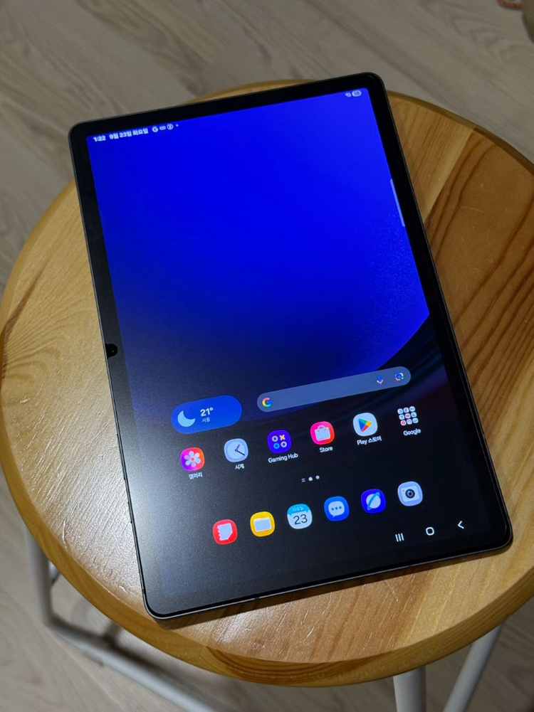 갤럭시탭 s9 128gb wifi + 키보드 케이스--1