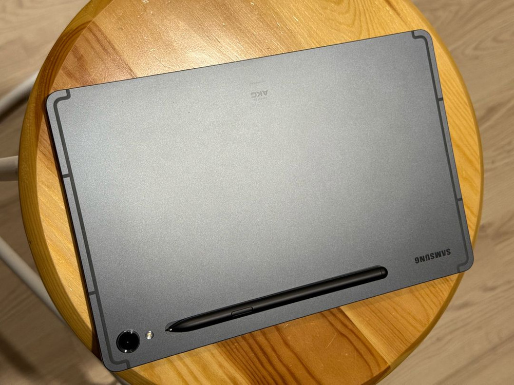 갤럭시탭 s9 128gb wifi + 키보드 케이스--3