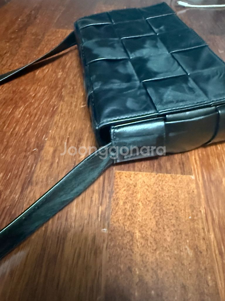 보테가 베네타 스몰 레더 카세트백 블랙--2