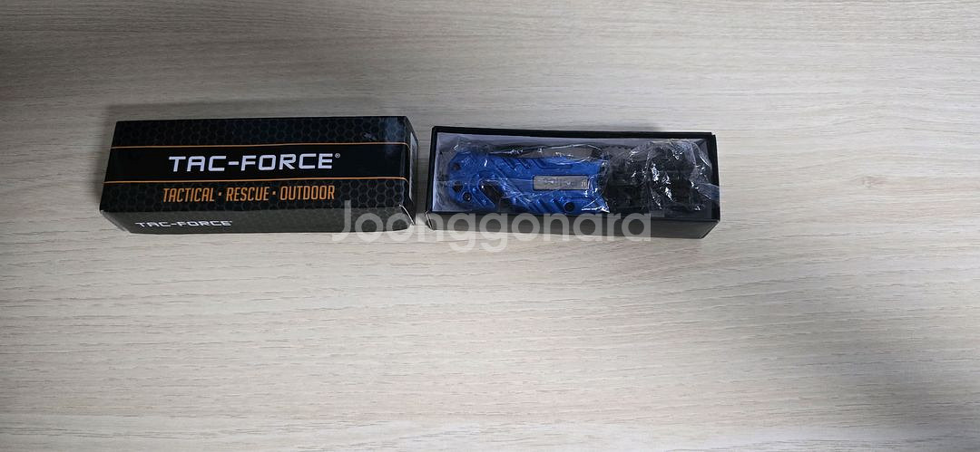 폴리스 라이트 폴딩 나이프 스위치 블레이드 캠핑나이프 웨폰라이트 장착 글래스브레이커 장착--3