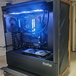 9800x3d 반본체 antec flux pro