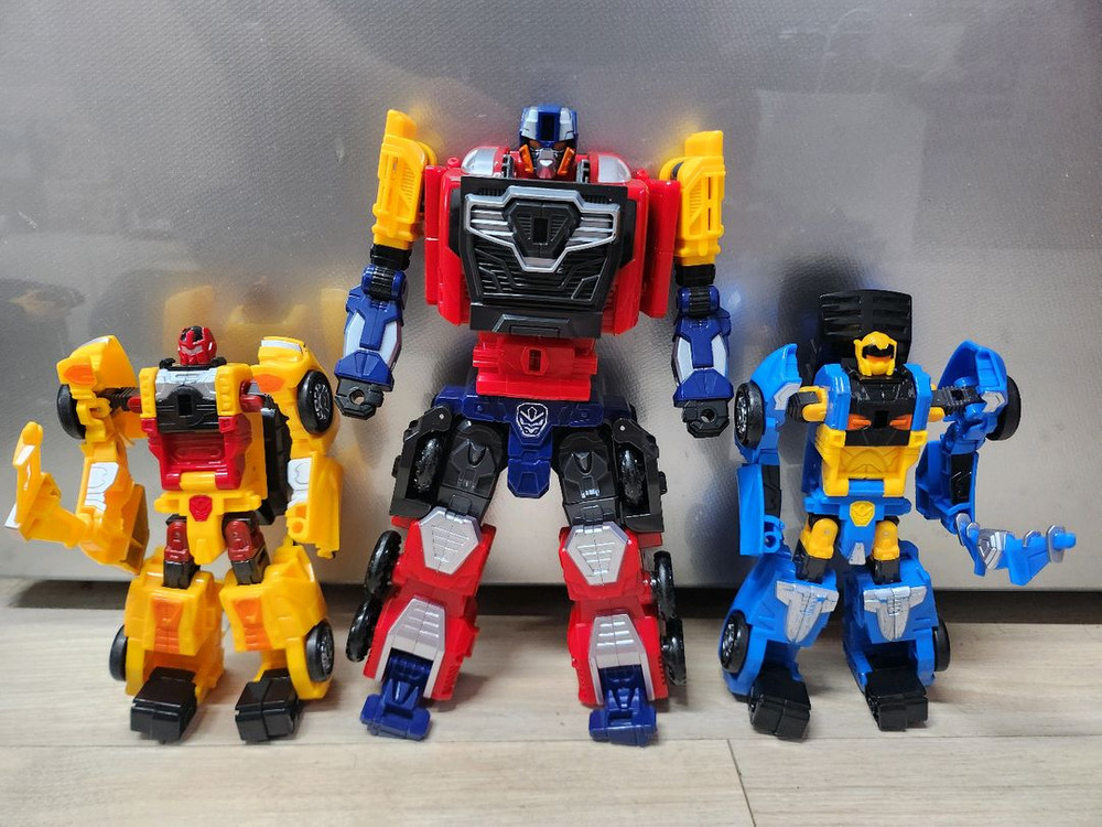 헬로카봇 자이언트로더 택배비 포함--1