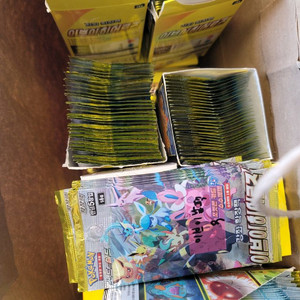 포켓몬카드 이브이히어로즈외 서치팩 팝니다