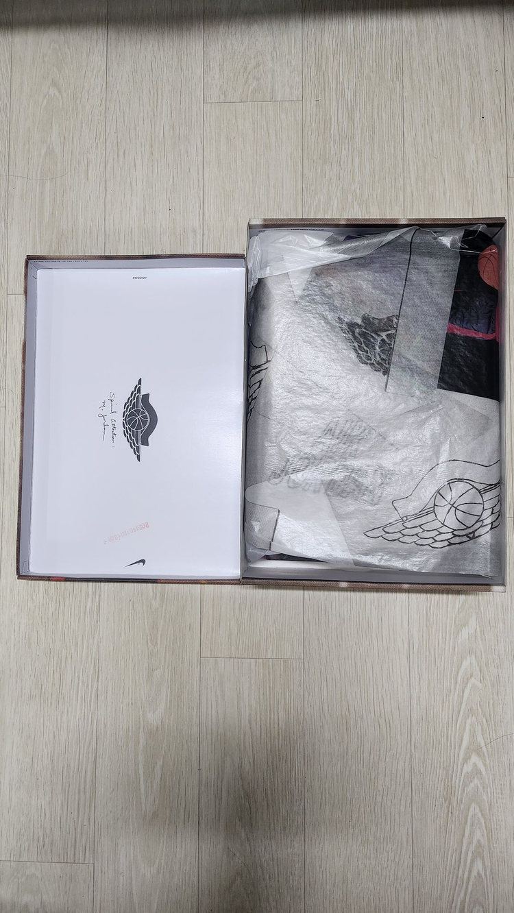 나이키 에어조던 1 레트로 하이 OG '블랙 토' 275mm 팝니다. 이미지