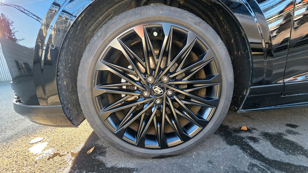 gn7 그랜저 블랙잉크 순정휠타이어 판매합니다. 이미지