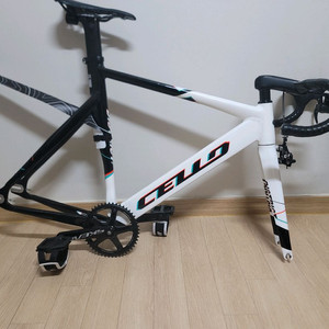 첼로 디스트릭트 픽시 자전거 반차 팝니다