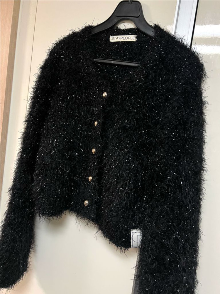 24년 스테이피플 부클 퍼 크롭 펄 가디건 글리터 반짝이 금장 단추 버튼 생일룩 파티룩 연말룩 데이트룩 이미지