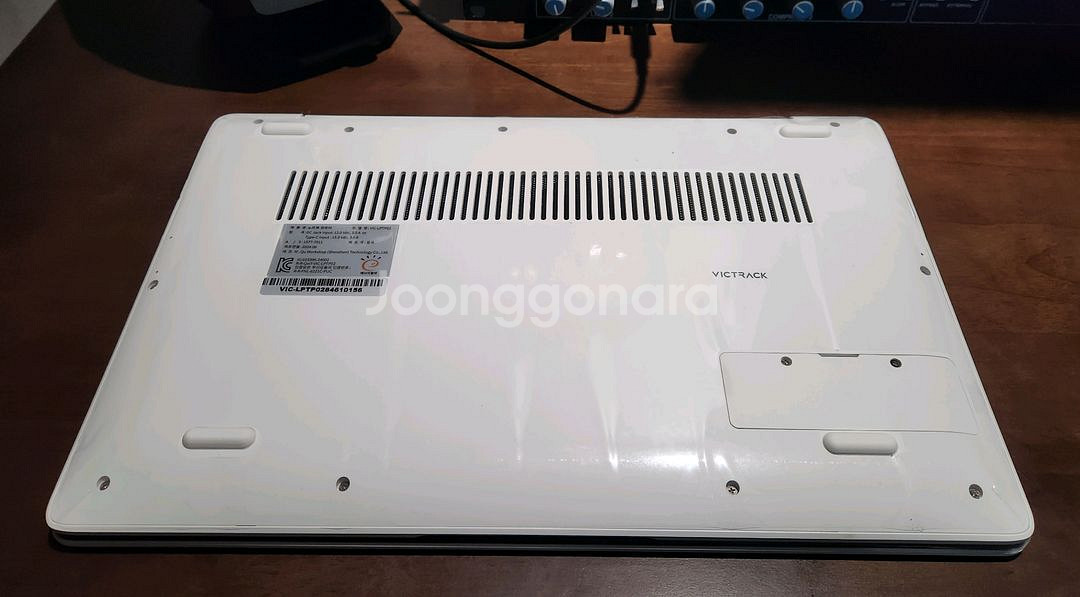 비닐도 뜯지 않은 노트북 판매 합니다--2