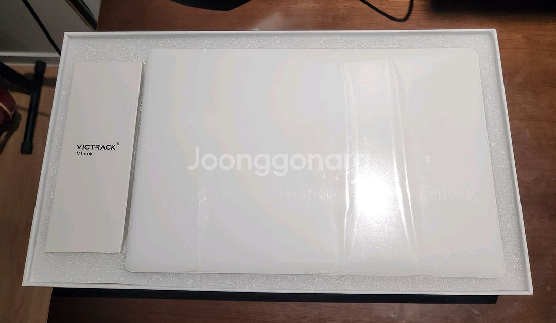 비닐도 뜯지 않은 노트북 판매 합니다--6