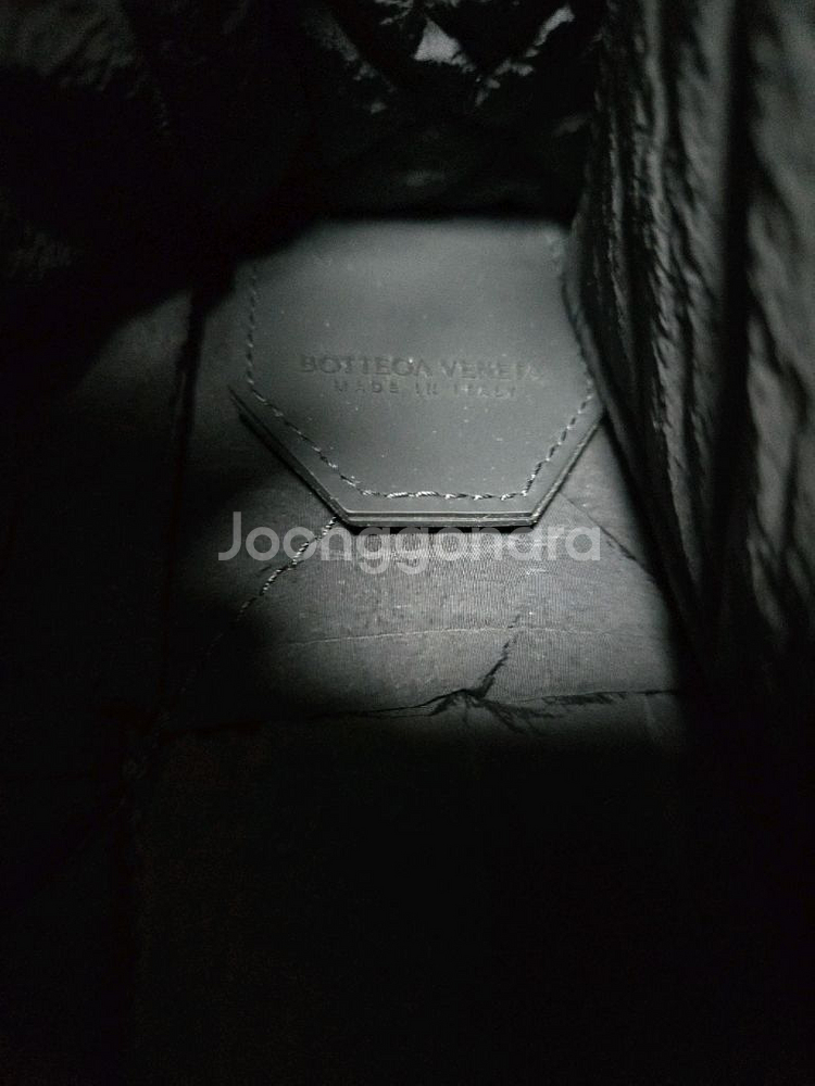 보테가베네타 패티드태크 맥시 카세트백--7