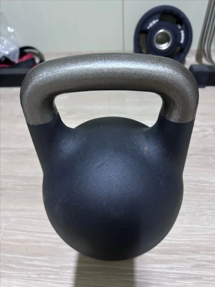 무게조절 케틀벨 이미지