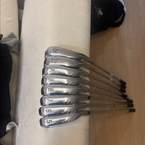 젝시오 포지드4 아이언세트 팝니다.