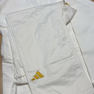 아디다스 프리미엄 리미티드 금장 유도복 180사이즈 새상품