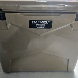 밤켈 쿨러 60QT 3회정도 사용