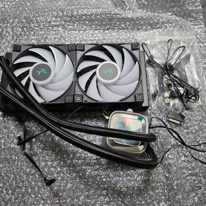 DEEPCOOL LS520 ARGB 블랙 CPU 수랭쿨러 판매합니다.