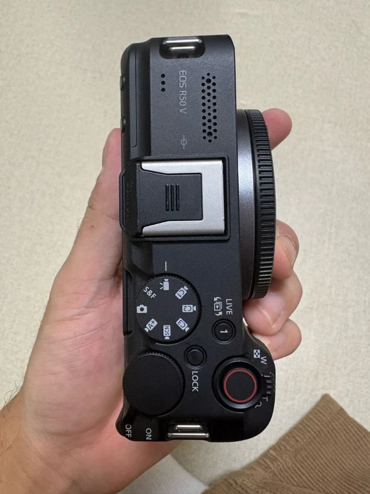 캐논 EOS R50V + RF 24-150 f4-7.1 is stm 이미지