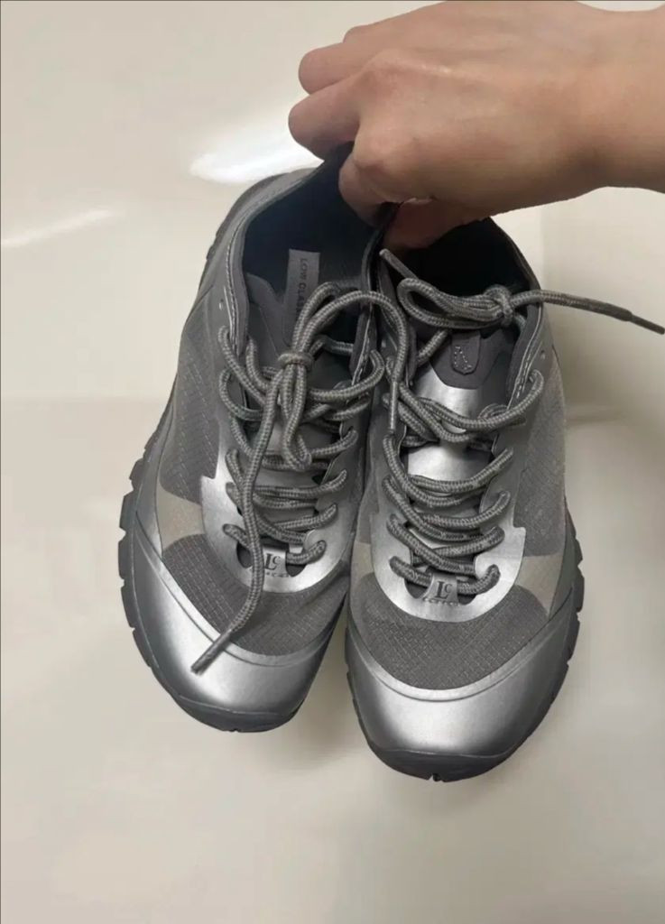 로우클래식 비브람 스니커즈 실버 230--1