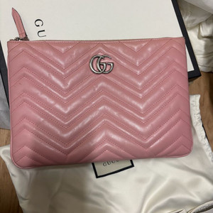 구찌 GG 마몽 마틀라세 클러치백