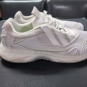 아디다스 XARE 부스트 265~270(uk8.5)