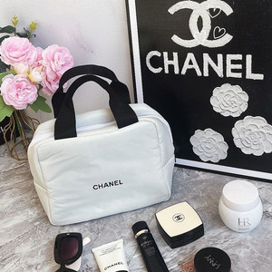 샤넬 뷰티 파우치백 세트