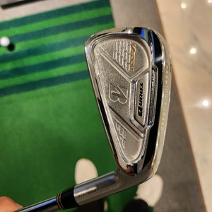 브릿지스톤 V300 6세대 4번아이언